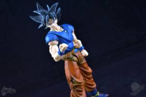 ultra instinct sh figuarts