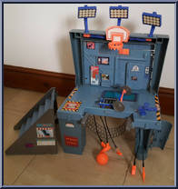 Scoreboard Hideout from Biker Mice From Mars - Basic Vehicles & Playsets manufactured by Galoob [Loose]