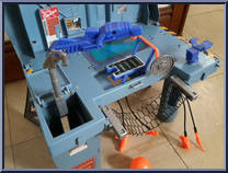Scoreboard Hideout from Biker Mice From Mars - Basic Vehicles & Playsets manufactured by Galoob [Loose]