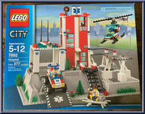 Hospital from City - Box Sets manufactured by Lego [Front]