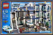 Police Station from City - Box Sets manufactured by Lego [Front]