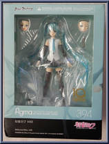 Hatsune Miku V4X from Figma - Basic Series manufactured by Max Factory [Front]