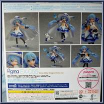 Snow Miku (Magical Snow Version) from Figma - Character Vocal Series 01: Hatsune Miku manufactured by Max Factory [Back]