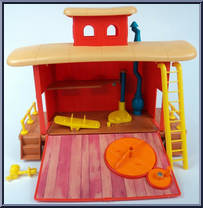 Clubhouse Caboose from Get Along Gang - Accessories manufactured by Tomy [Loose]