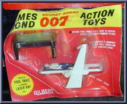 Spin-top Pool Table / Deadly Laser Ray Action Figure