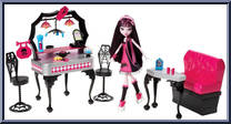 Die-ner (Draculaura) Action Figure