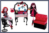 Die-ner (Draculaura / Operetta) Action Figure