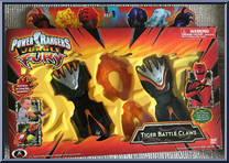 Tiger Battle Claws from Power Rangers Jungle Fury - Role Play manufactured by Bandai [Front]
