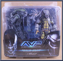 Rivalry Reborn from Predators - Exclusives manufactured by Neca [Front]