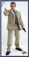 Michael Scofield (Street Clothes) from Prison Break - 12" Scale manufactured by Hot Toys [Loose]