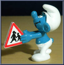 Crossing Guard Smurf (Triangle Sign) from Smurfs - Basic Series manufactured by Peyo [Loose]