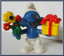 Gift Smurf from Smurfs - Basic Series manufactured by Peyo [Loose]