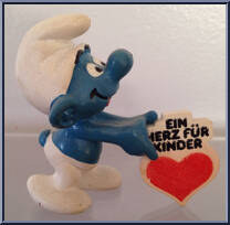 Have a Heart Smurf from Smurfs - Basic Series manufactured by Peyo [Loose]