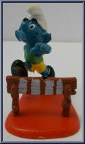 Hurdler Smurf from Smurfs - Super Smurfs manufactured by Peyo [Loose]