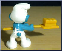 Breadmaker Smurf from Smurfs - Basic Series manufactured by Schleich [Loose]