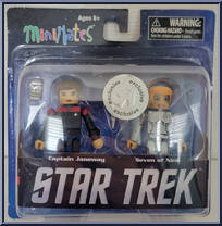 Captain Janeway / Seven of Nine Action Figure