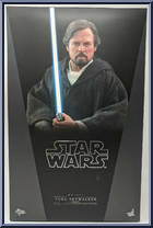 Luke Skywalker (Crait) from Star Wars - Last Jedi manufactured by Hot Toys [Front]