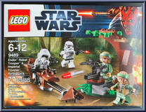 Endor Rebel Trooper & Imperial Trooper Battle Pack Action Figure