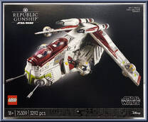 Republic Gunship from Star Wars - Ultimate Collector Series - Basic Series manufactured by Lego [Front]