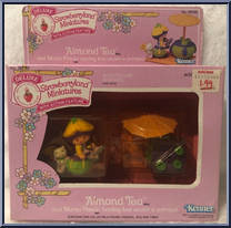 Almond Tea (and Marza Panda Having Tead Under a Parasol) Action Figure