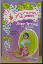 Sour Grapes (with Dregs) from Strawberryland Miniatures - Miniatures manufactured by Kenner [Front]