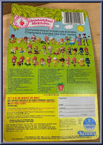 Strawberry Shortcake (with a Bushel Basket) from Strawberryland Miniatures - Miniatures manufactured by Kenner [Back]