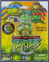 Leonardo from Teenage Mutant Ninja Turtles - Flashlight Keychains manufactured by Basic Fun [Front]