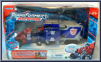 Optimus Prime with Sparkplug from Transformers - Armada - Super Base Assortment manufactured by Hasbro [Front]