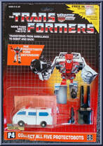 First Aid from Transformers - Generation 1 - Series 3 manufactured by Hasbro [Front]