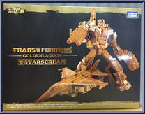 Starscream from Transformers - Masterpiece - Golden Lagoon manufactured by Takara [Front]