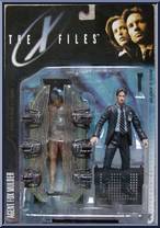Fox Mulder (Suit & Cryopod) from X-Files - Fight the Future - Series 1 manufactured by McFarlane [Front]
