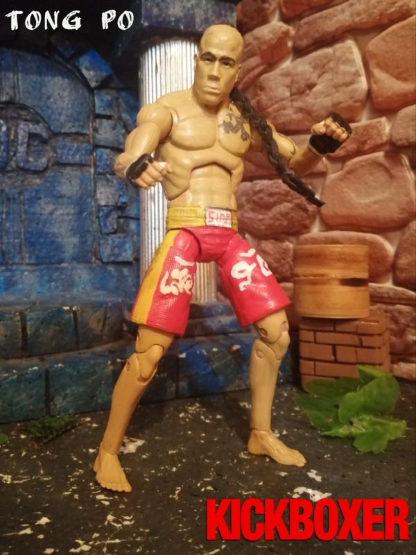 tong po kickboxer