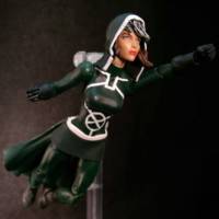 Rogue (Uncanny Avengers Vol 2) (Marvel Legends) Custom Action Figure