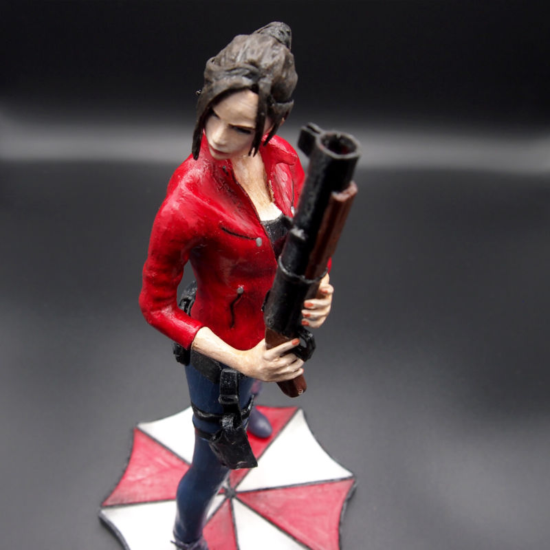 re2 claire figure