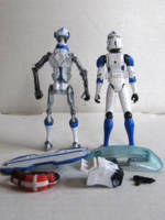Clone Trooper Medic Stitches & Field Medical Droid PZ-1B (Star Wars Clone Wars) Custom Action Figure [Rear View]