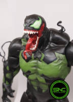 venomized hulk figure