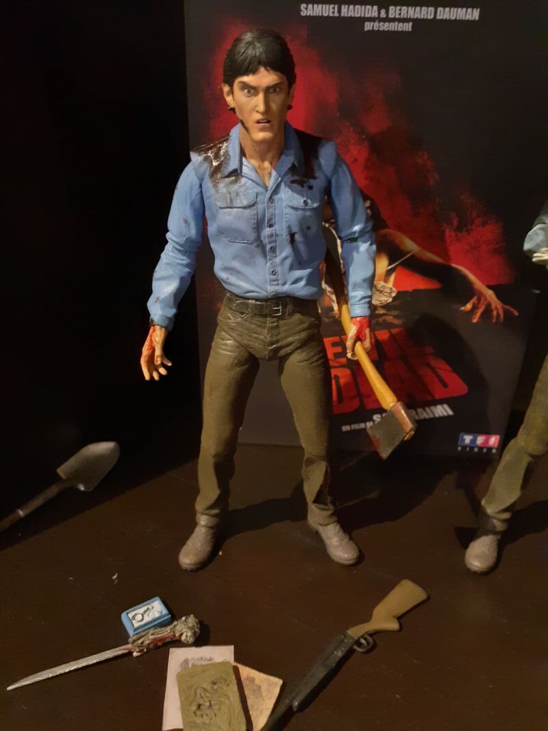 The evil dead 1981 neca Ash (Evil Dead) Custom Action Figure