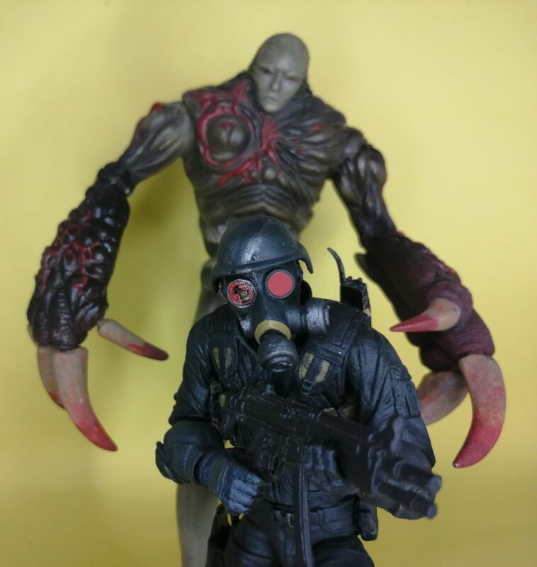 hunk figure resident evil