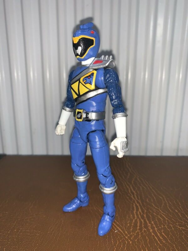 mighty morphin power rangers blue ranger lightning collection action figure