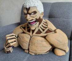 Armored Titan (Attack on Titan) Custom Statue / Bust