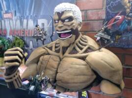 Armored Titan (Attack on Titan) Custom Statue / Bust