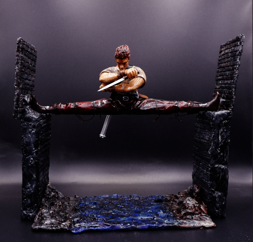 Custom statue Gibson Rickenbacker (JCVD) from the movie 1989