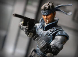 Solid Snake Custom Action Figure with Shadow Moses Diorama from Metal Gear Solid 1 (Metal Gear Solid) Custom Action Figure