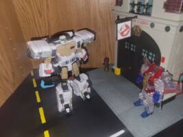 Ghostbusters Firehouse (Ghostbusters) Custom Diorama / Playset