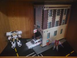 Ghostbusters Firehouse (Ghostbusters) Custom Diorama / Playset