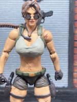 Lara Croft (Tomb Raider) Custom Action Figure [Close front]
