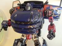 Skids - Battle Damage (Transformers - Alternators) Custom Action Figure
