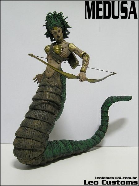 spawn medusa figure