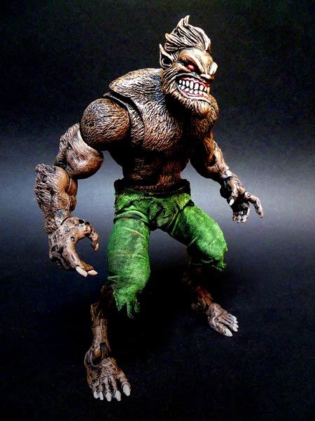 I'm surprised this is the only figure that exists on this body mold. Seems  like an easy reuse for Werewolf by Night : r/MarvelLegends