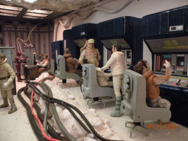Finished my Hoth Echo Base Control Room Diorama. 3D Printing, Acrylic and  Dry Erase Board. : r/StarWars